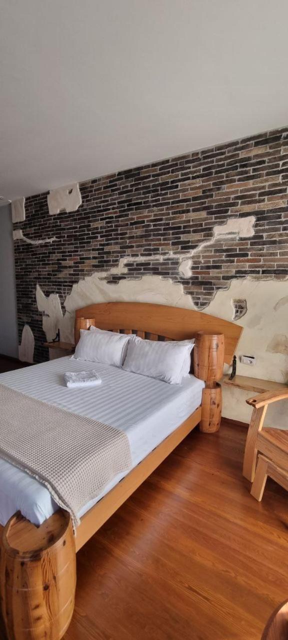 בראט Nurellari Winery Cellar And Guest House מראה חיצוני תמונה
